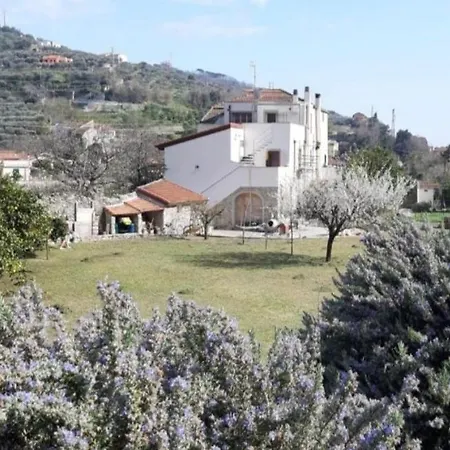 La Shamba Relax And Nature In Finalborgo Apartman